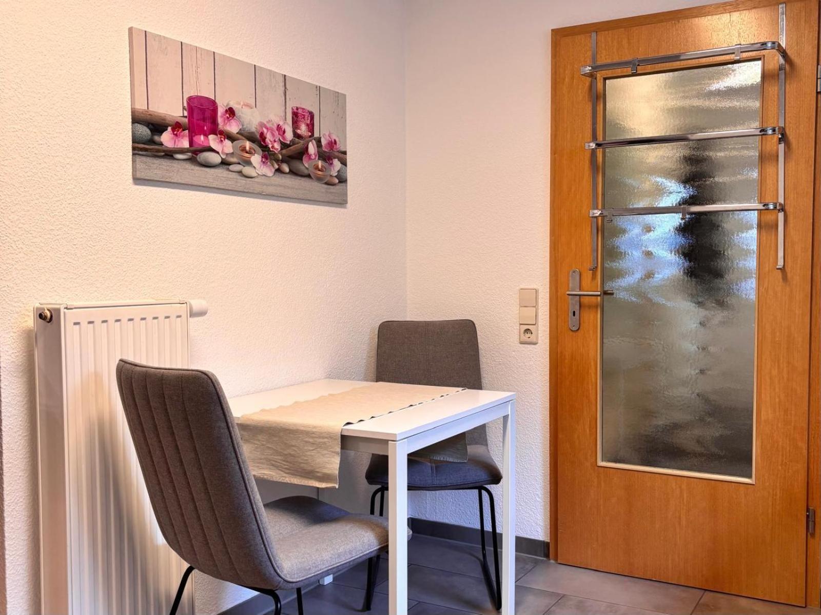 Ferienwohnung Emilia, 36Qm Мюнзинген Экстерьер фото