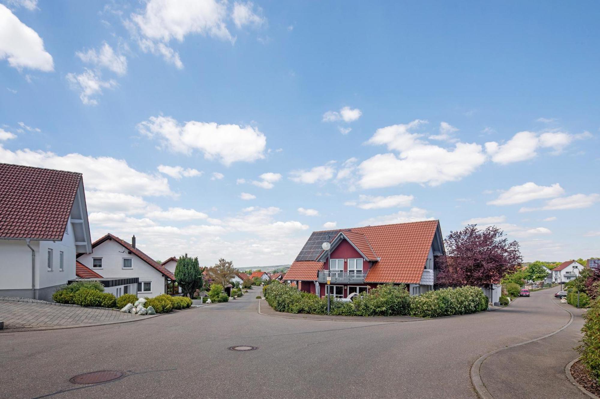 Ferienwohnung Emilia, 36Qm Мюнзинген Экстерьер фото
