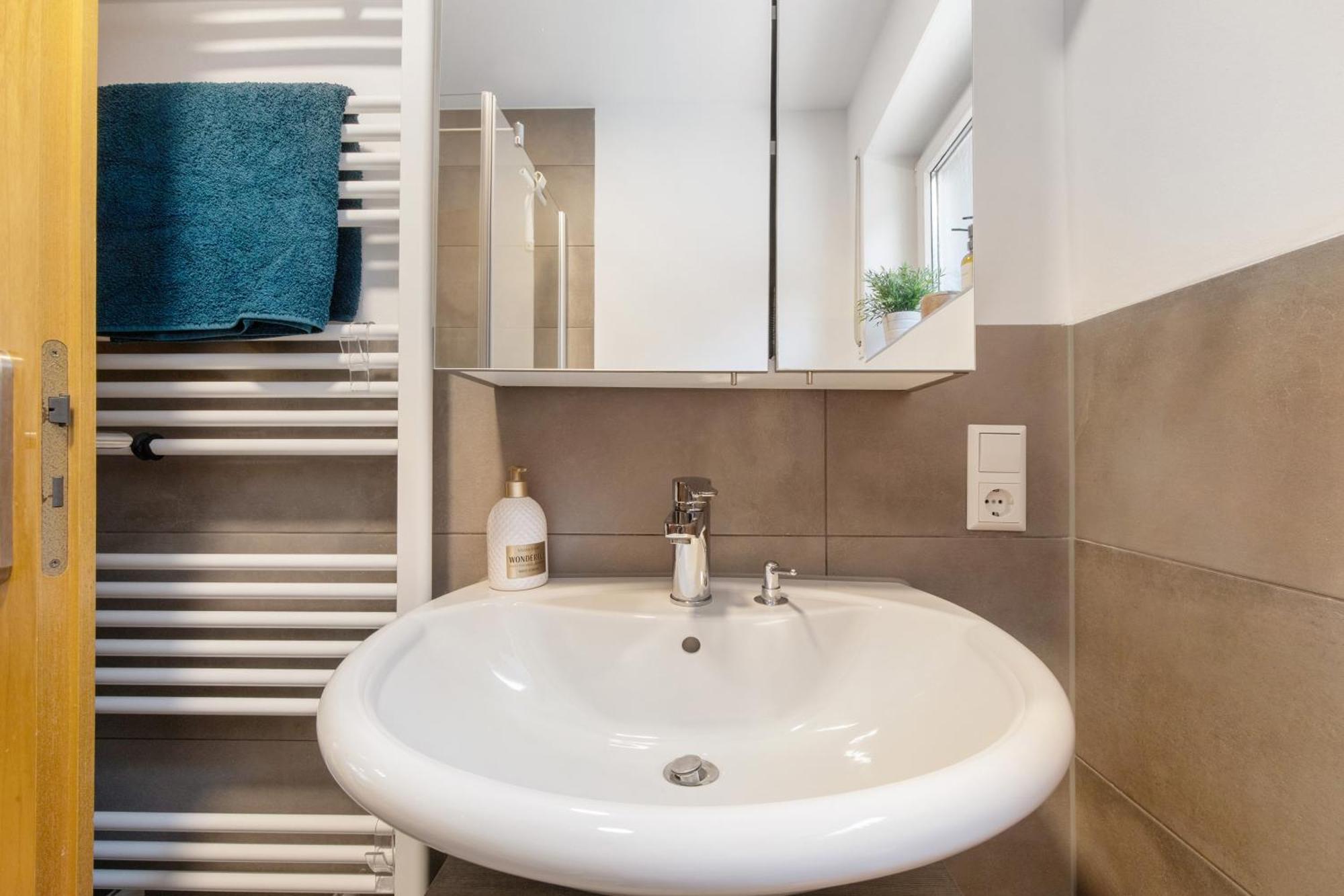 Ferienwohnung Emilia, 36Qm Мюнзинген Экстерьер фото