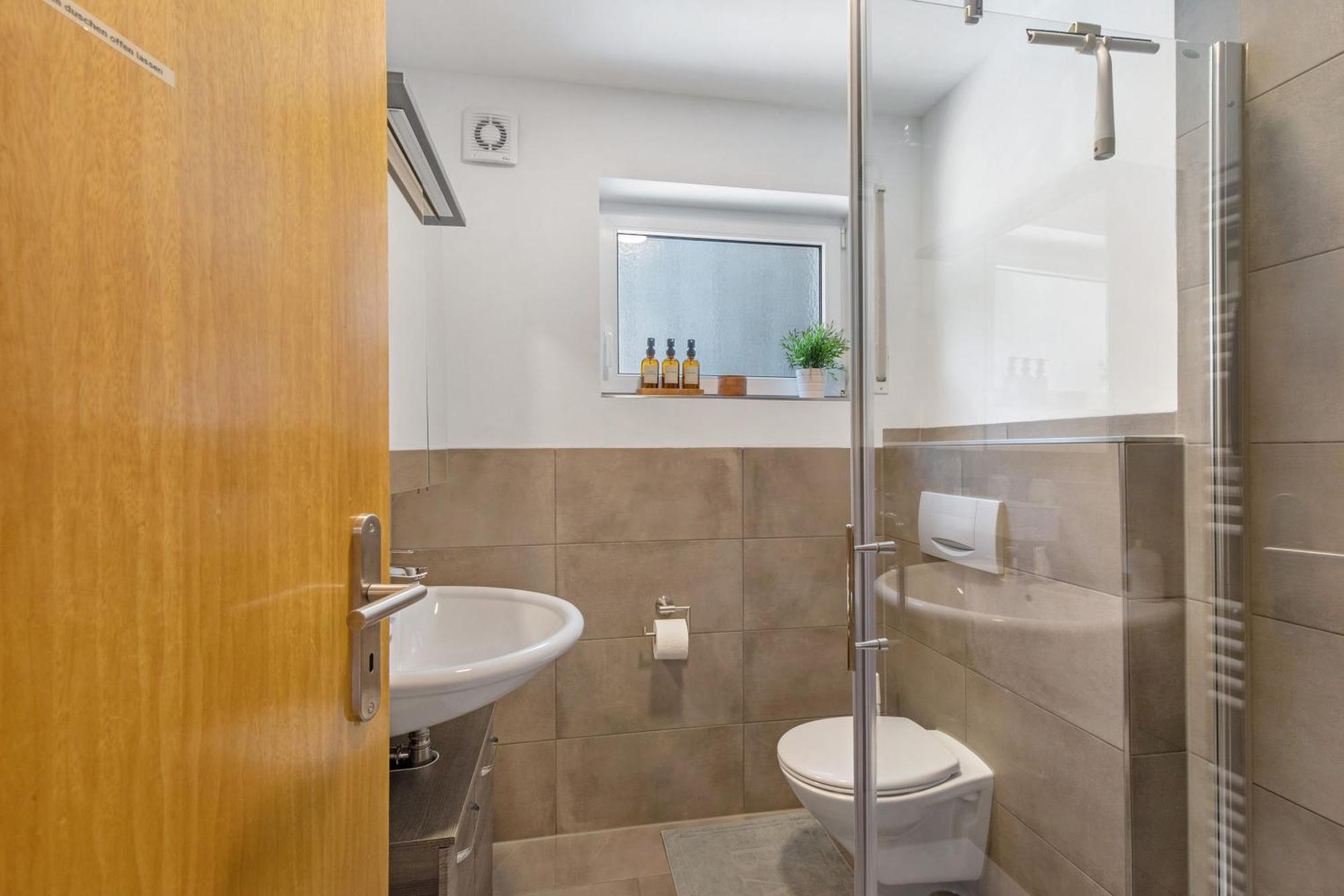 Ferienwohnung Emilia, 36Qm Мюнзинген Экстерьер фото